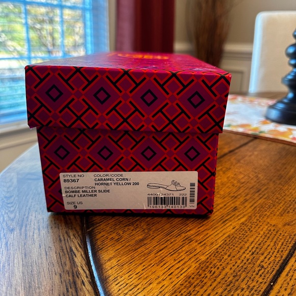 Tory Burch Bombe Miller Slide - Picture 10 of 14